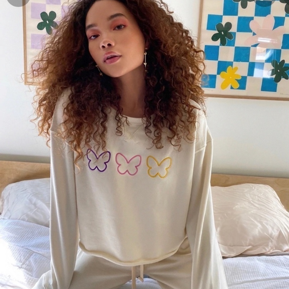 Frasier Sterling Cream Cropped Butterfly Sweatshirt - Picture 2 of 7